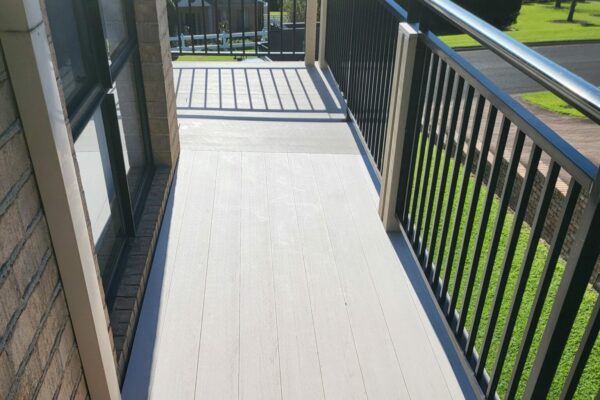 146 Fineline Decking - American Oak