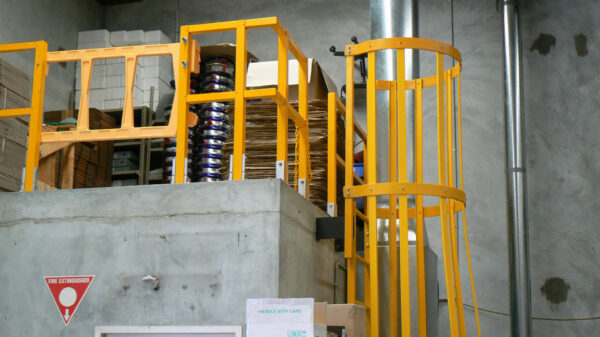 Ladders & Cages