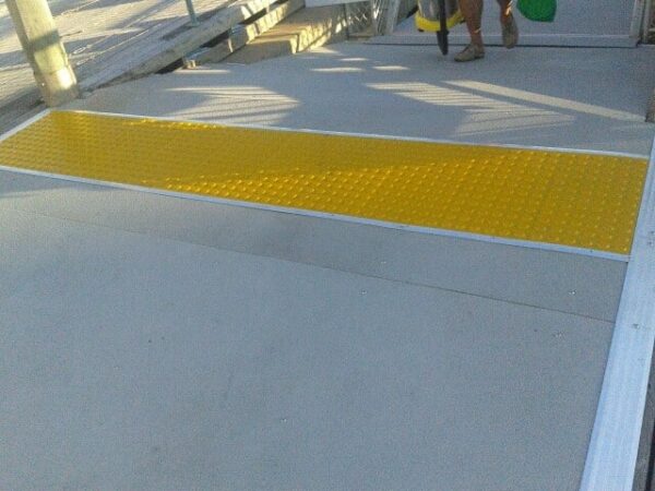 FRP Anti-Slip Floor Plate