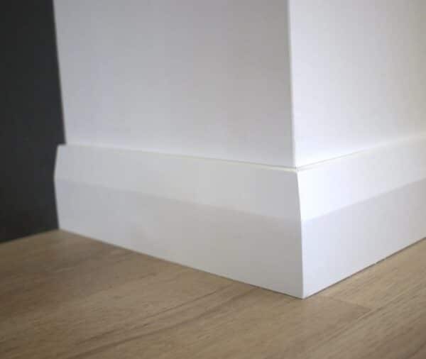 Skirting Half Splayed 2